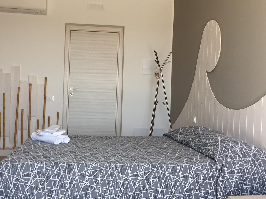 Hotel Letizia Фолоника Екстериор снимка