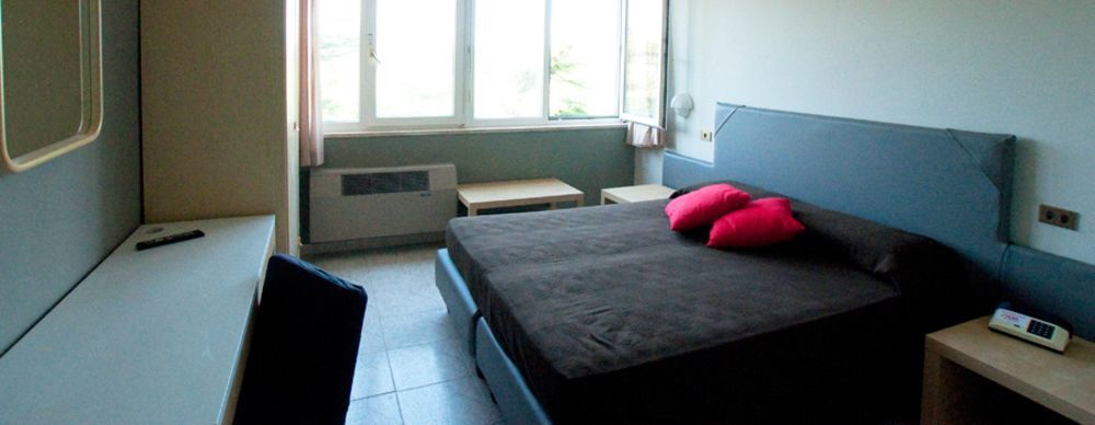 Hotel Letizia Фолоника Екстериор снимка